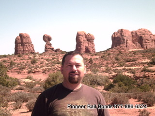 Toby Arches National Park - Moab Bail Bonds 435-259-2663 9-18-2009 11-19-25 AM 320x240.JPG